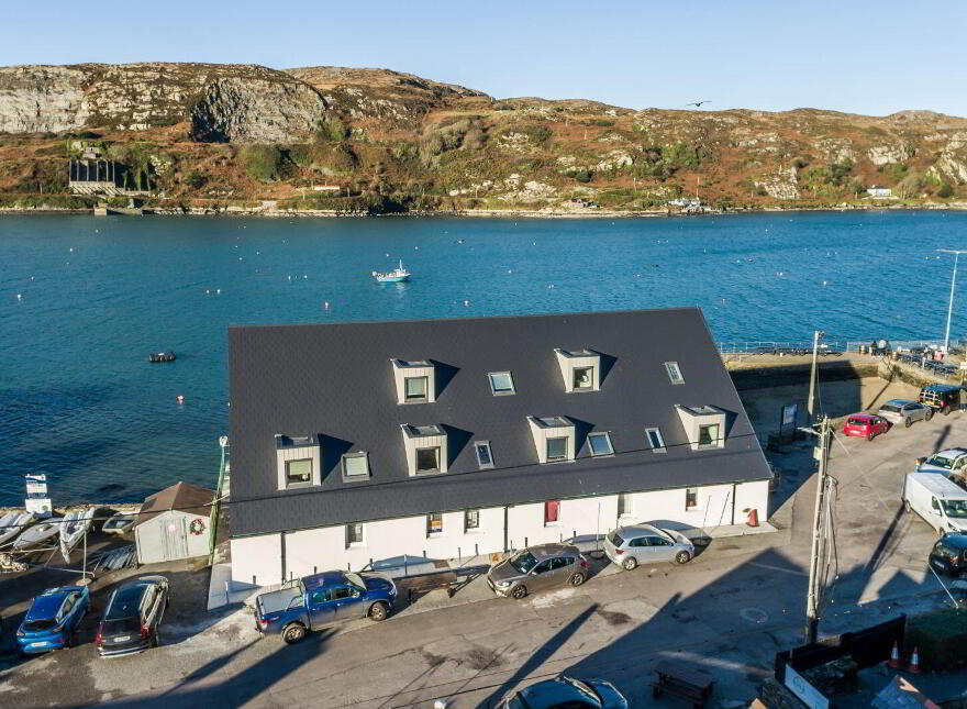 14 Les Mouettes Apartments, Crookhaven, Goleen, P81XY43