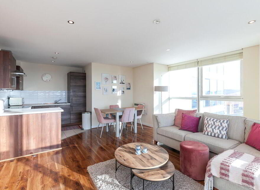 14-04 Obel, 62 Donegall Quay, Belfast, BT1 3NH