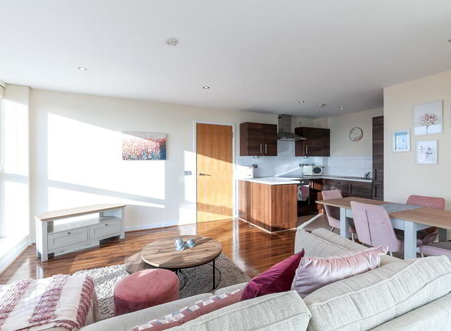 14-04 Obel, 62 Donegall Quay, Belfast, BT1 3NH