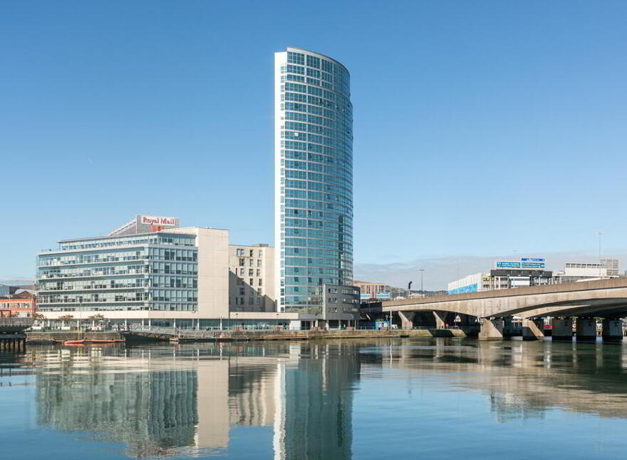 18-04 Obel, 62 Donegall Quay, Belfast, BT1 3NH photo