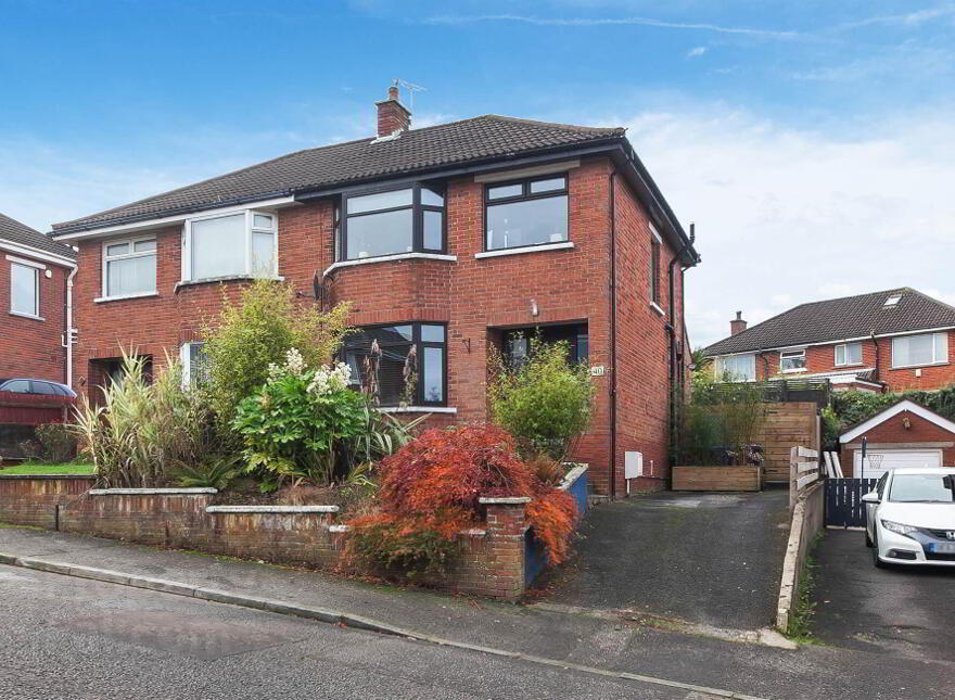 40 Glenview Gardens, Belfast, BT5 7LY photo