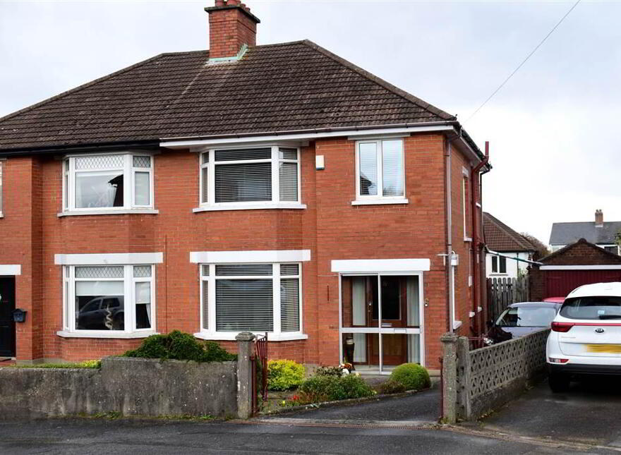 14 Glendale Park, Belfast, BT8 6HS photo