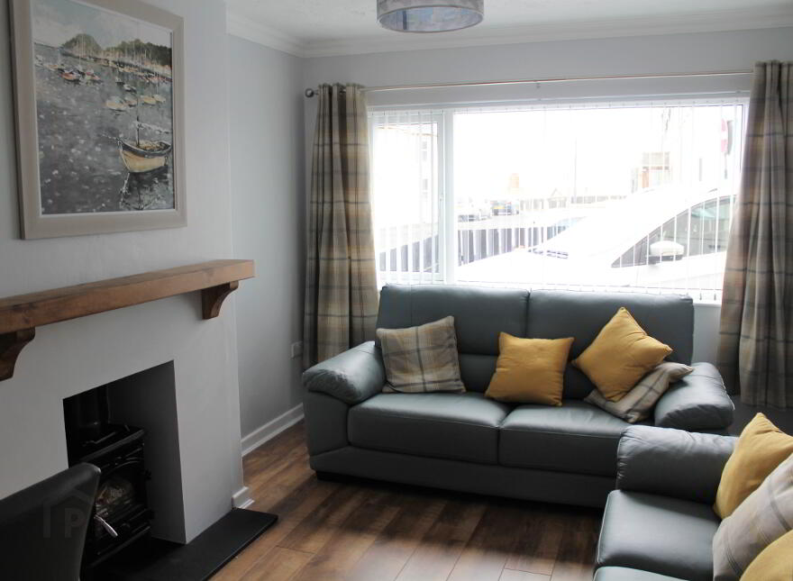 Holiday Let  2025, 2 Queenora Avenue, Portstewart, BT55 7BU