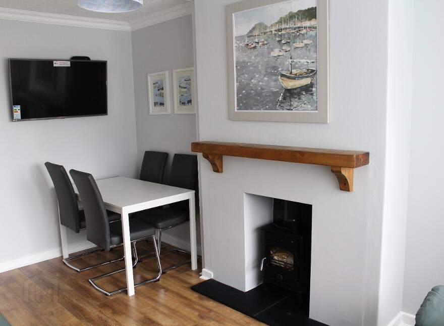 Holiday Let  2025, 2 Queenora Avenue, Portstewart, BT55 7BU