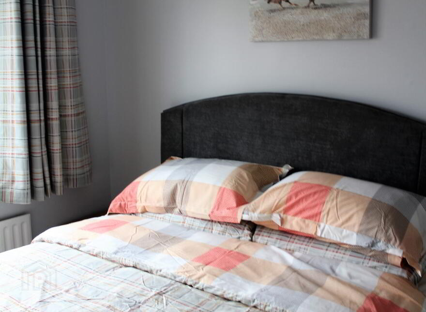 Holiday Let  2025, 2 Queenora Avenue, Portstewart, BT55 7BU