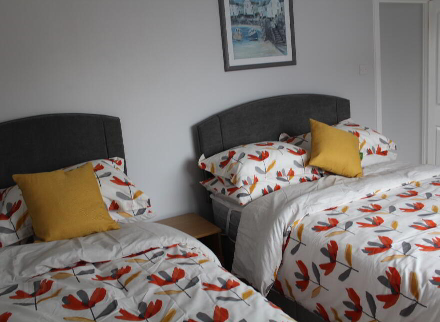 Holiday Let  2025, 2 Queenora Avenue, Portstewart, BT55 7BU