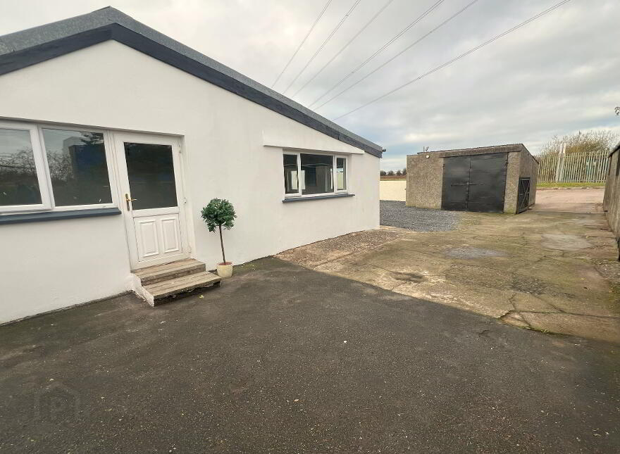 6 Halftown Road, Lisburn, BT27 5RD