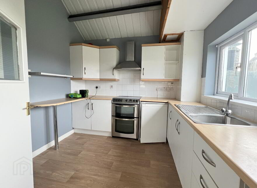 6 Halftown Road, Lisburn, BT27 5RD