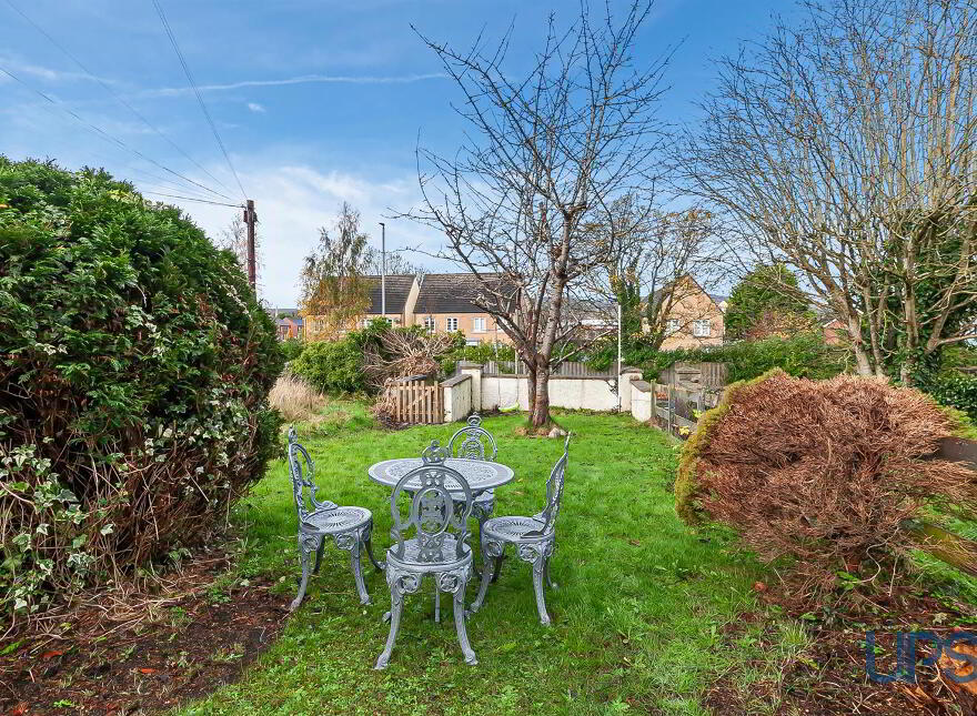 6 The Hill, Dunmurry, Belfast, BT17 9EY