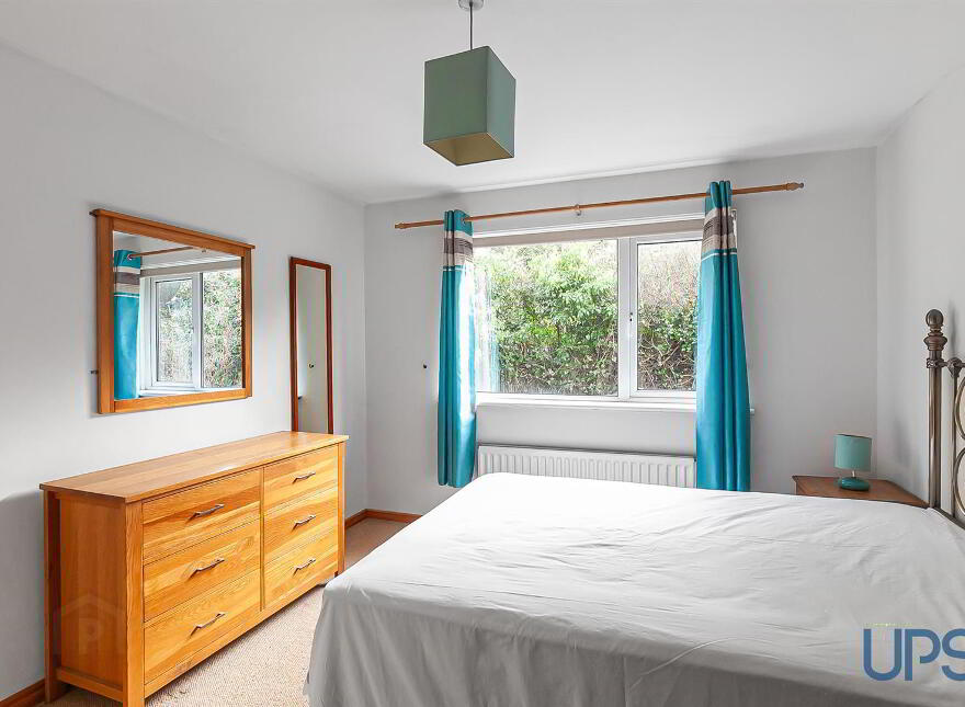 6 The Hill, Dunmurry, Belfast, BT17 9EY