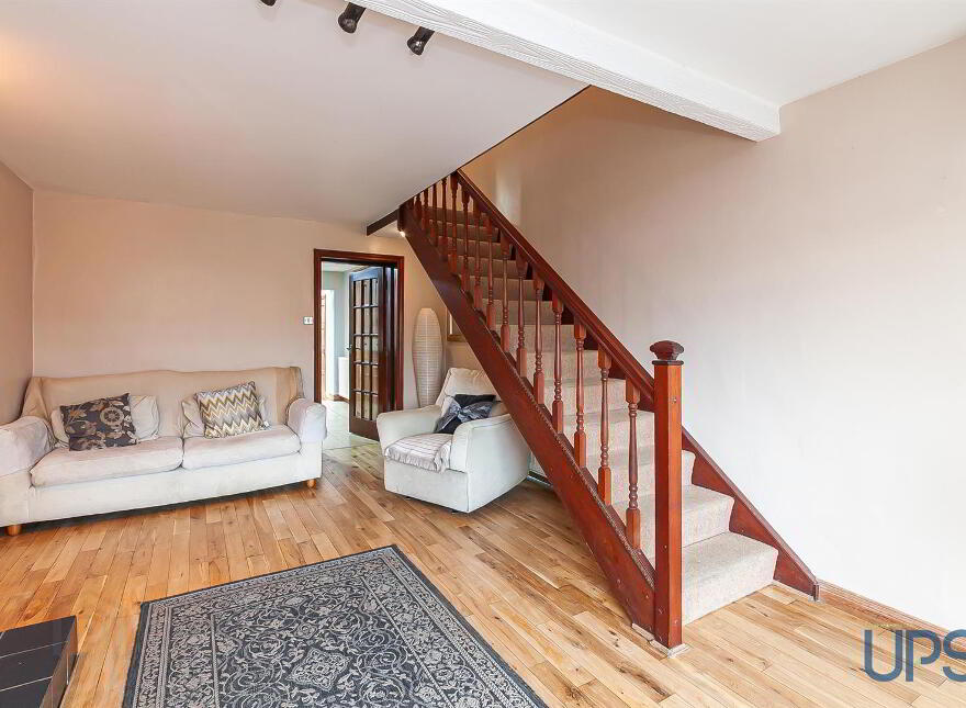 6 The Hill, Dunmurry, Belfast, BT17 9EY
