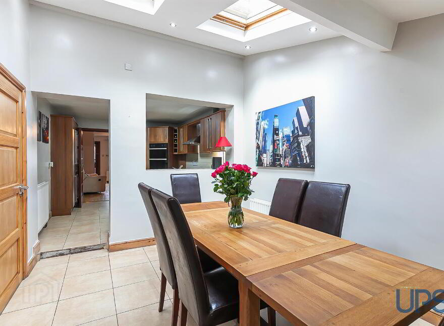 6 The Hill, Dunmurry, Belfast, BT17 9EY