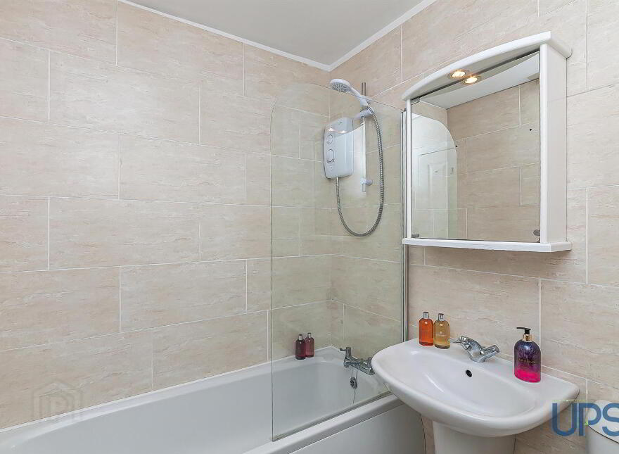 6 The Hill, Dunmurry, Belfast, BT17 9EY