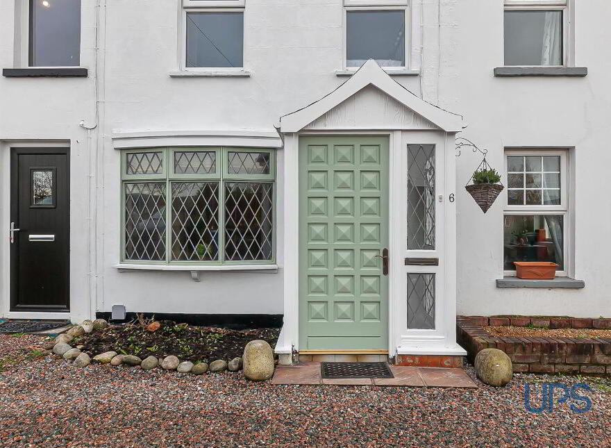 6 The Hill, Dunmurry, Belfast, BT17 9EY