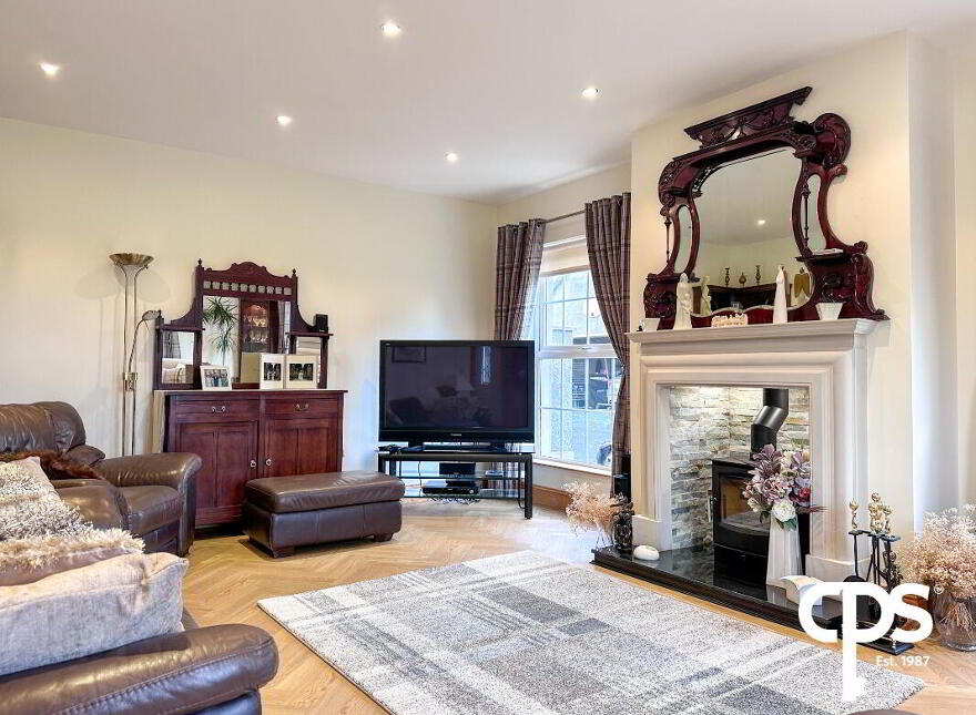 10 Derrycaw Road, Moy, BT71 6SX