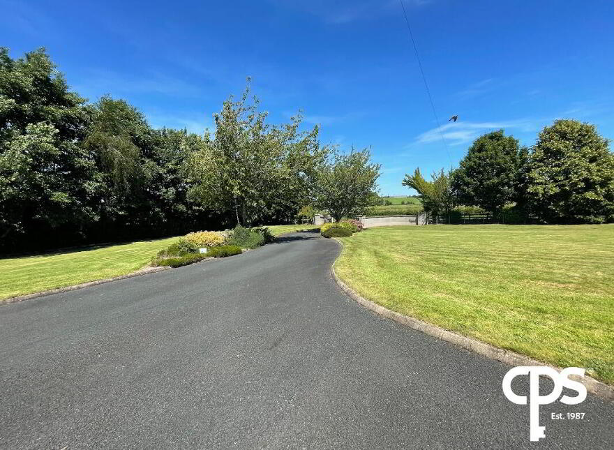 10 Derrycaw Road, Moy, BT71 6SX