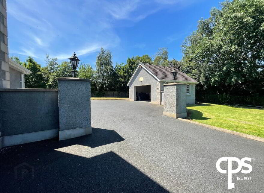 10 Derrycaw Road, Moy, BT71 6SX