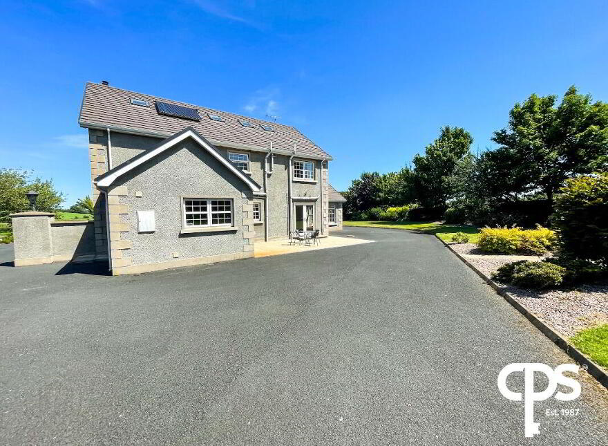 10 Derrycaw Road, Moy, BT71 6SX