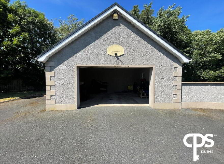 10 Derrycaw Road, Moy, BT71 6SX