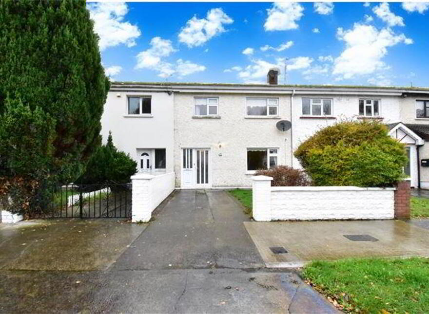 78 Arthur Griffith Park, Lucan, Dublin, K78XF67 photo