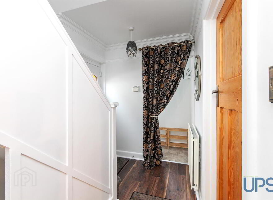 44 St. Meryl Park, Glen Road, Belfast, BT11 8FY
