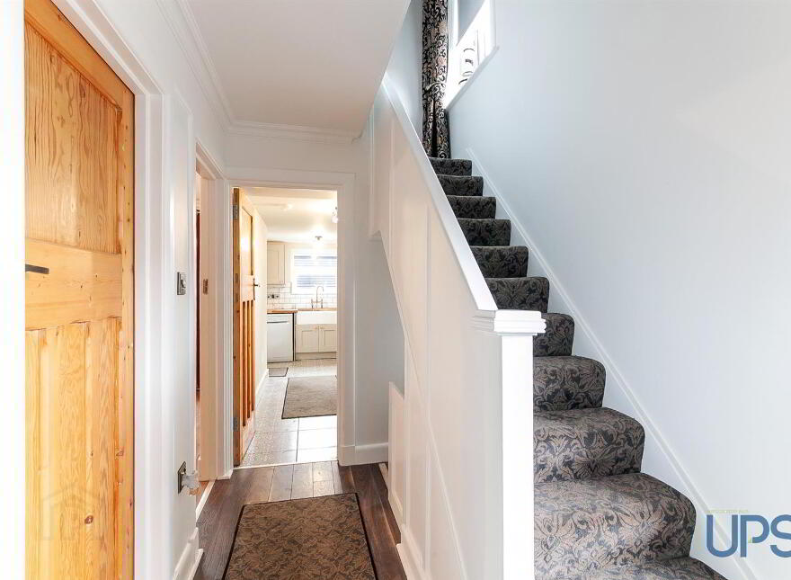 44 St. Meryl Park, Glen Road, Belfast, BT11 8FY