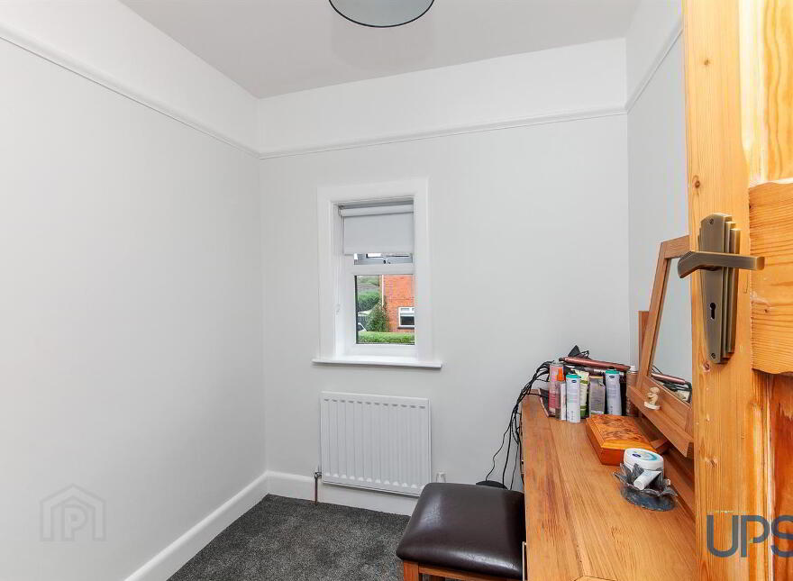 44 St. Meryl Park, Glen Road, Belfast, BT11 8FY