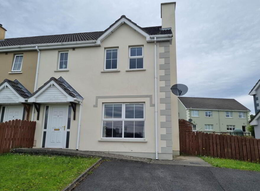 7 Gleann Tain Close, Letterkenny, F92RY2E photo