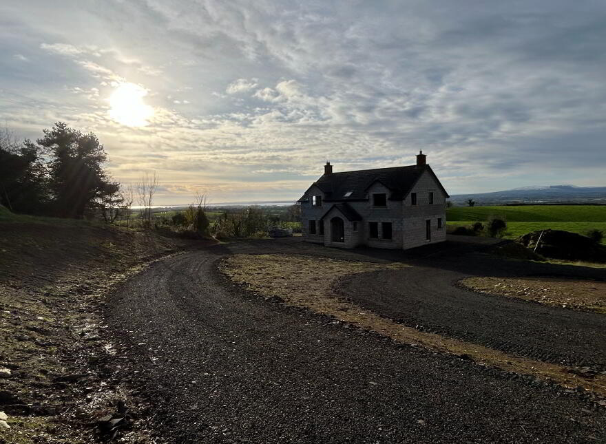 10 Taylorstown Hill, Toomebridge, BT41 3RL photo