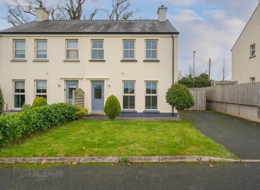 37 Bonnies Lane, Church Hill, Lambeg, Lisburn, BT27 4SB photo