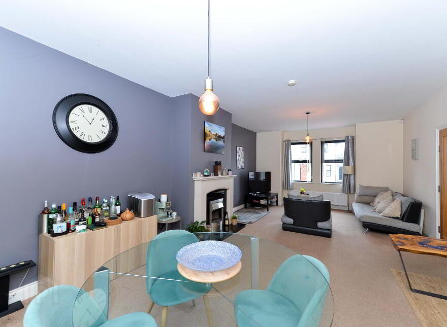 10 Cotswold Close, Saintfield, BT24 7FQ