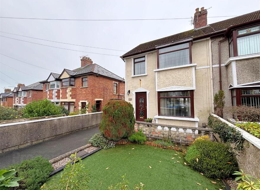 79 Carrs Glen Park, Belfast, BT14 8HF photo