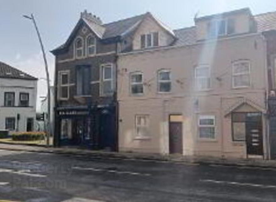 135 Main Street, Larne, BT40 1HJ photo