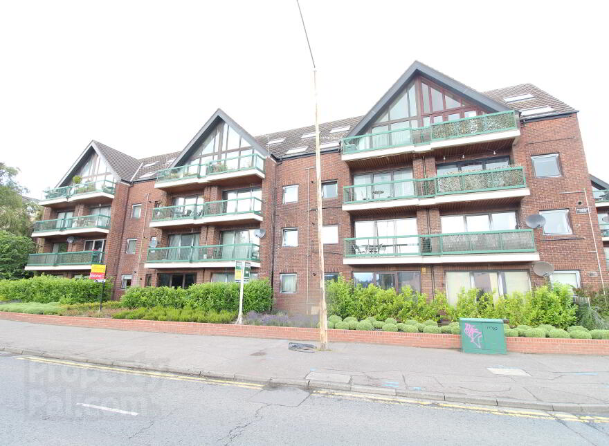 9 Balmoral Court, Belfast, BT9 7GR photo