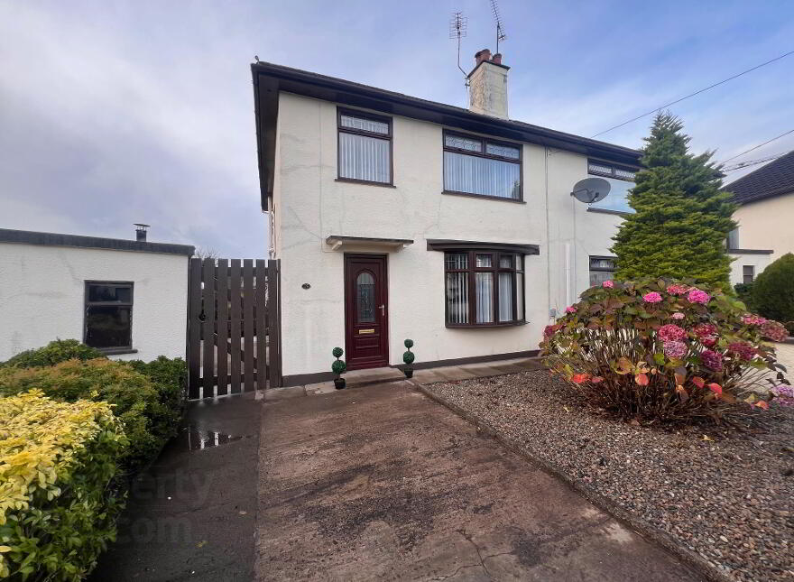 75 Glenariff Crescent, Ballymena, BT43 6ET photo