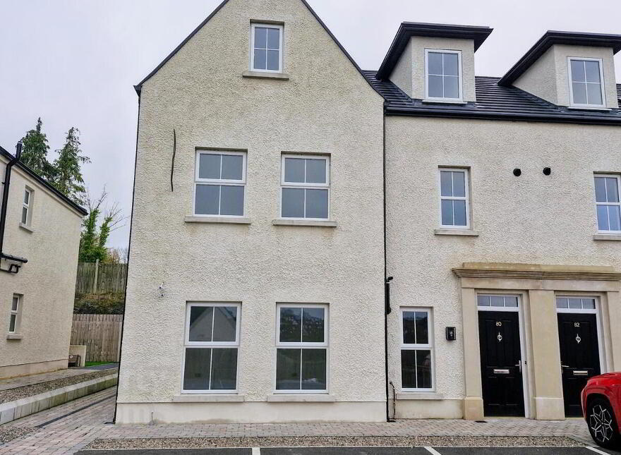 80 Lough View Meadows, Enniskillen, BT75 5PL photo