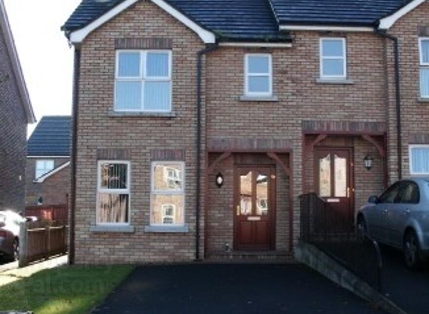 57 Rossdale, Ballymena, BT42 2SA photo