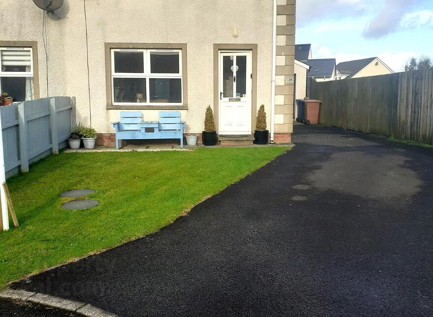 24 Whitehall Place, Ballycastle, BT54 6WN photo