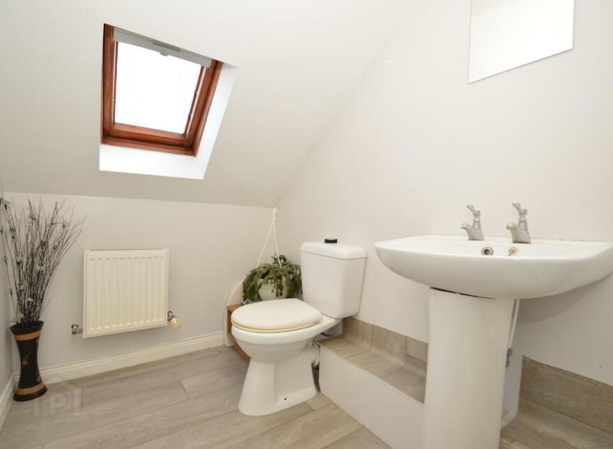 35 Eliza Street Close, Belfast, BT7 2BS