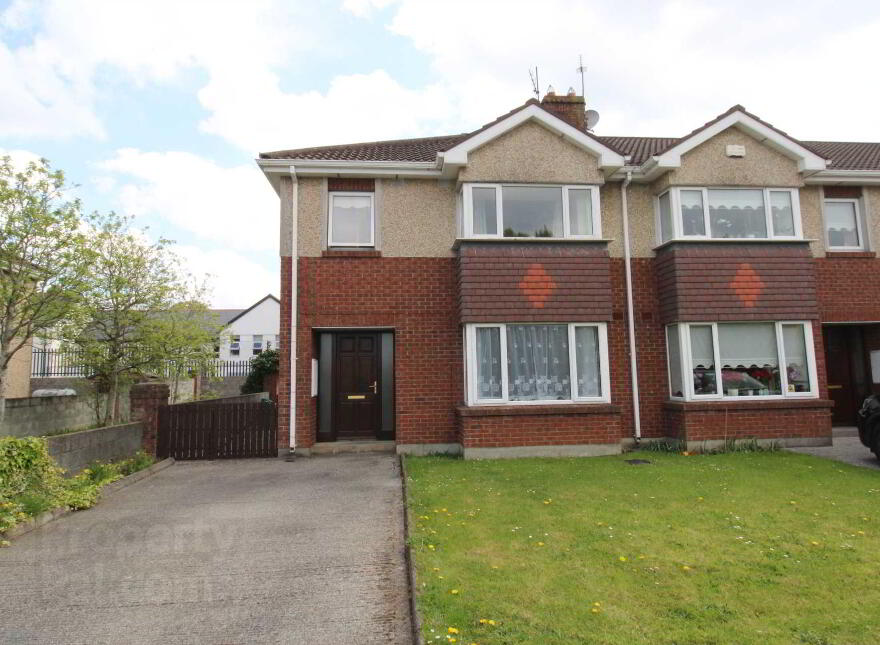 4 Ormond Keep, Nenagh, E45YH64 photo