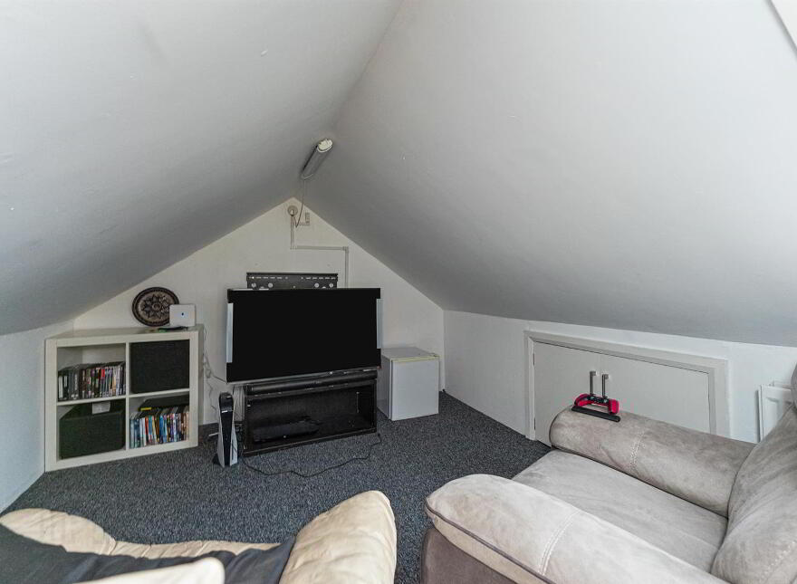 20 Irwin Crescent, Belfast, BT4 3AQ