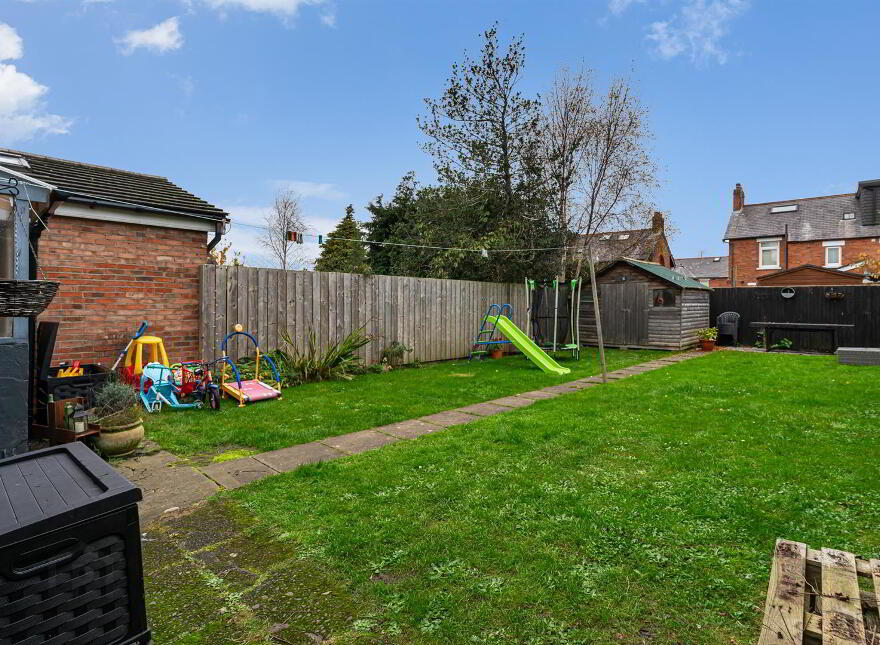 20 Irwin Crescent, Belfast, BT4 3AQ