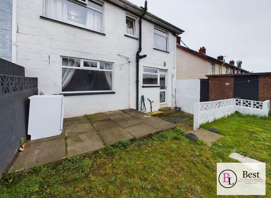 156 Linn Road, Larne, BT40 2AL