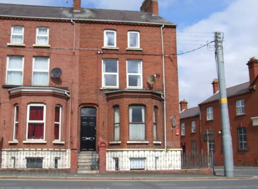 Basement Flat, Church Street, Portadown, Craigavon, BT62 3EU photo