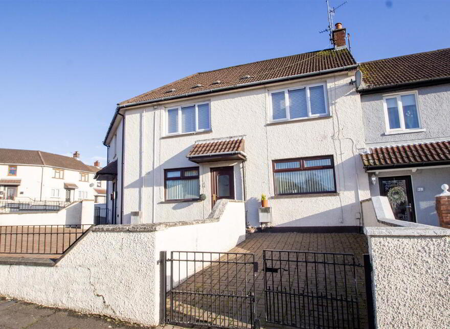 APT, 31b Slievegallion Drive, Andersonstown, Belfast, BT11 8JN photo