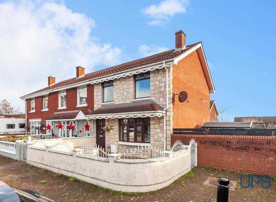 4 Westrock Crescent, Belfast, BT12 7QN photo