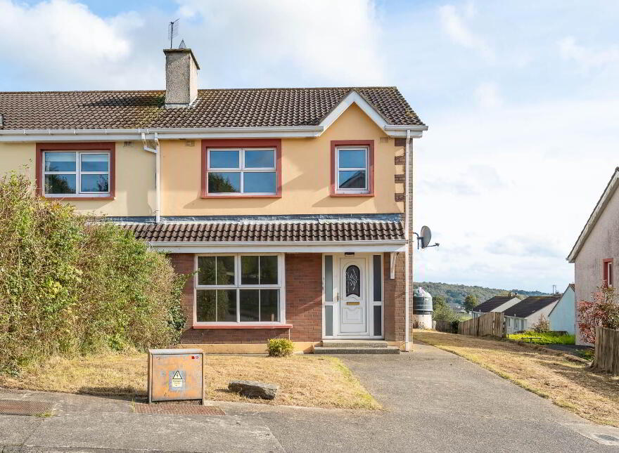 4 Knocknamona Crescent, Letterkenny, F92EC9D photo