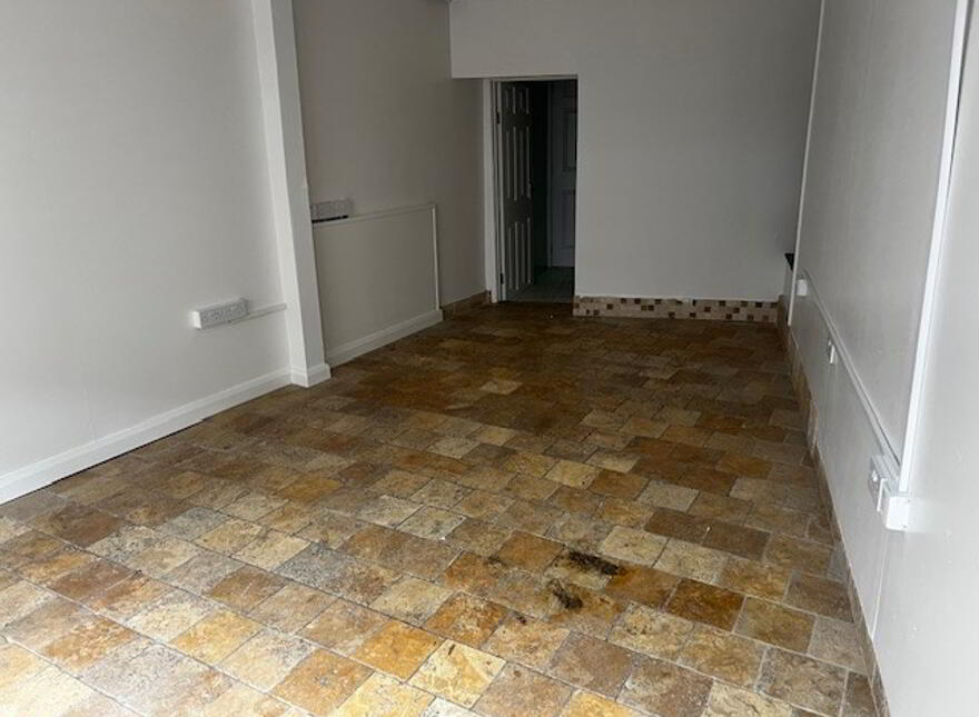 25 Irish Street, Dungannon, BT70 1DB