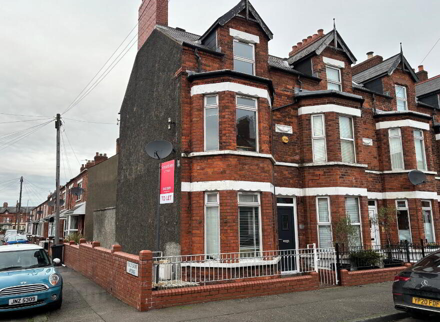 17 Woodcot Avenue, Belfast, BT5 5JA photo