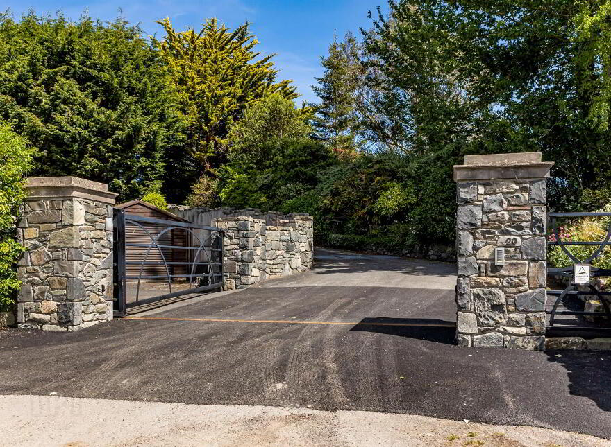 Lisimore, 20 Trench Road, Comber, Newtownards, BT23 6EH